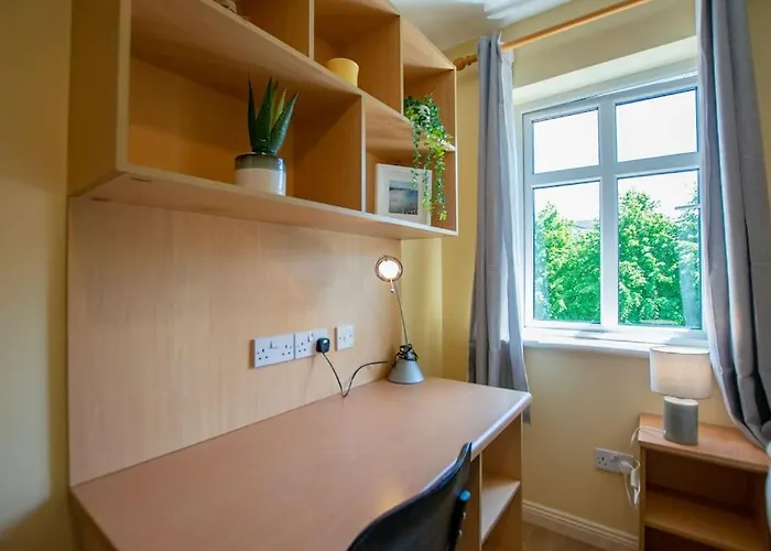 107 - Spacious Townhouse By Shortstays * Galway