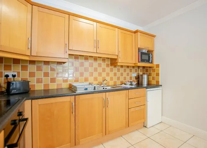 107 - Spacious Townhouse By Shortstays Galway